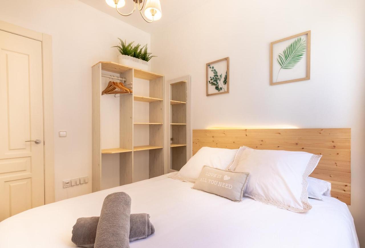 Apartment Between Old Town & Guggenheim!! Private Parking Більбао Екстер'єр фото