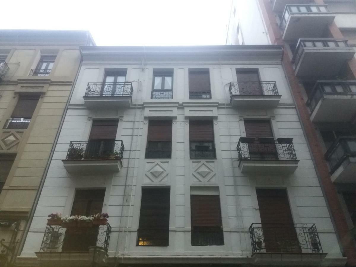 Apartment Between Old Town & Guggenheim!! Private Parking Більбао Екстер'єр фото